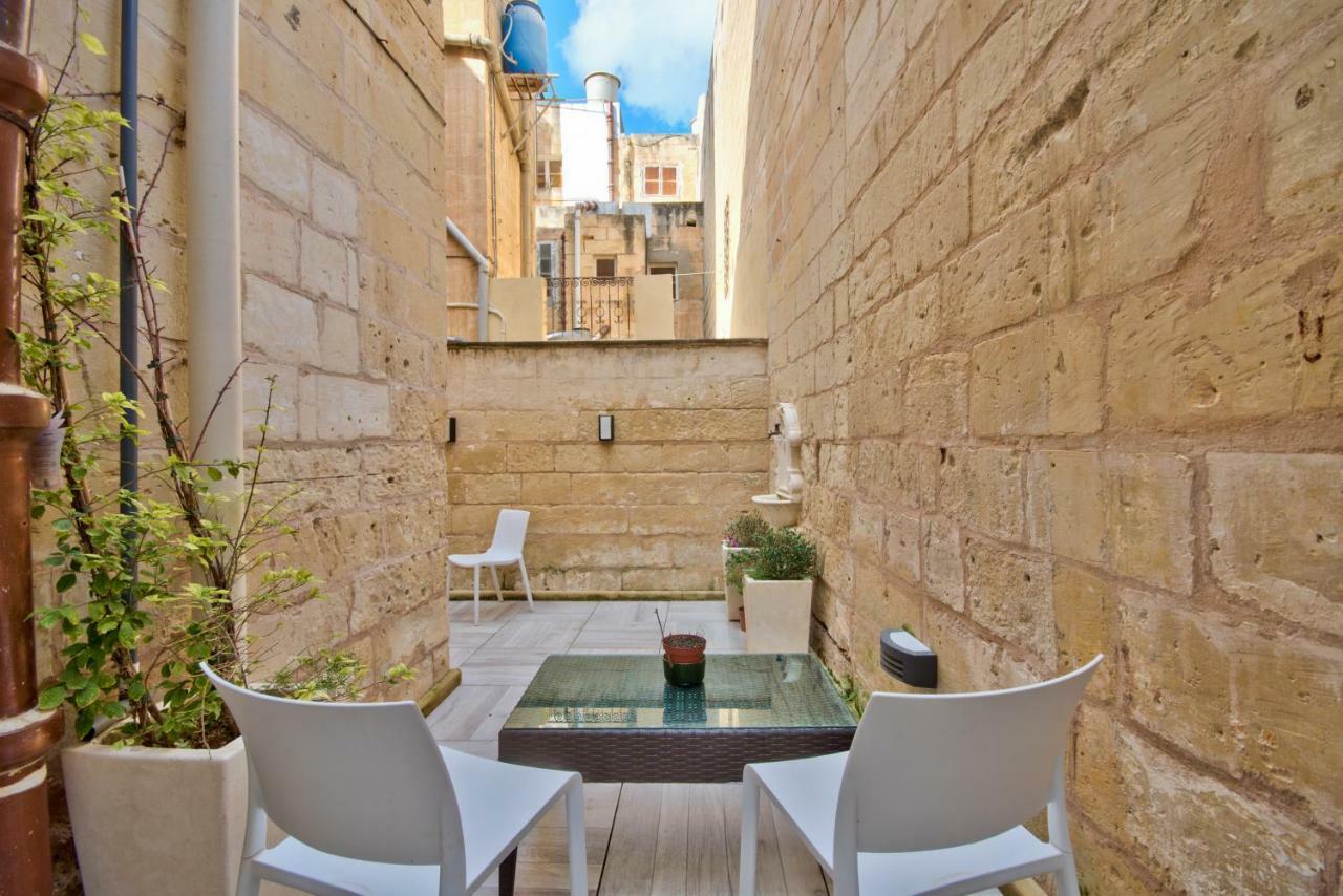Vacation Townhouse Villa Sliema Exteriör bild